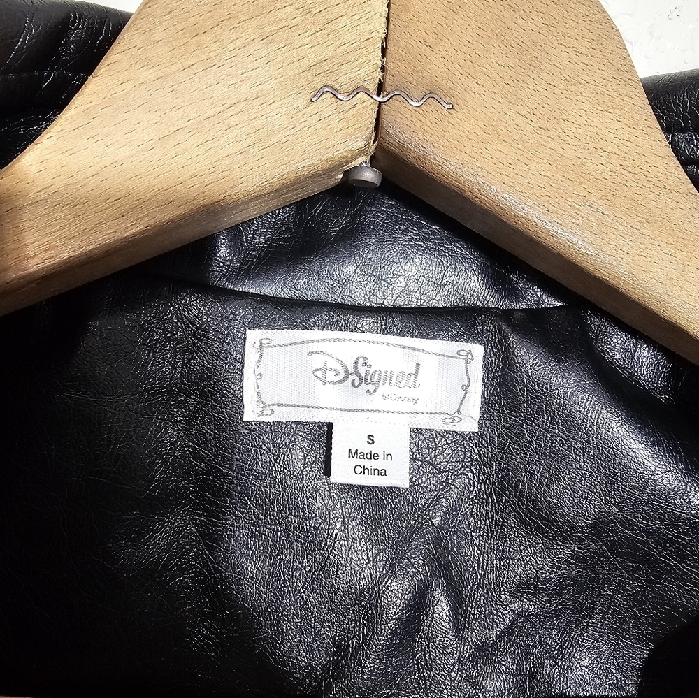 Disney Descendants Faux Fur Collar Vegan Leather Girl's Moto Jacket - Picture 3 of 6